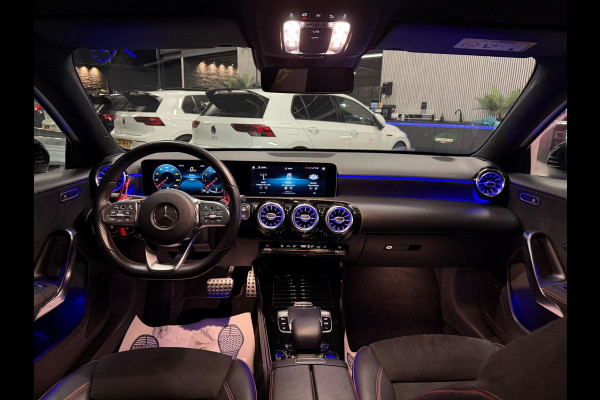 Mercedes-Benz A-Klasse 200 Night edition AMG Pakket