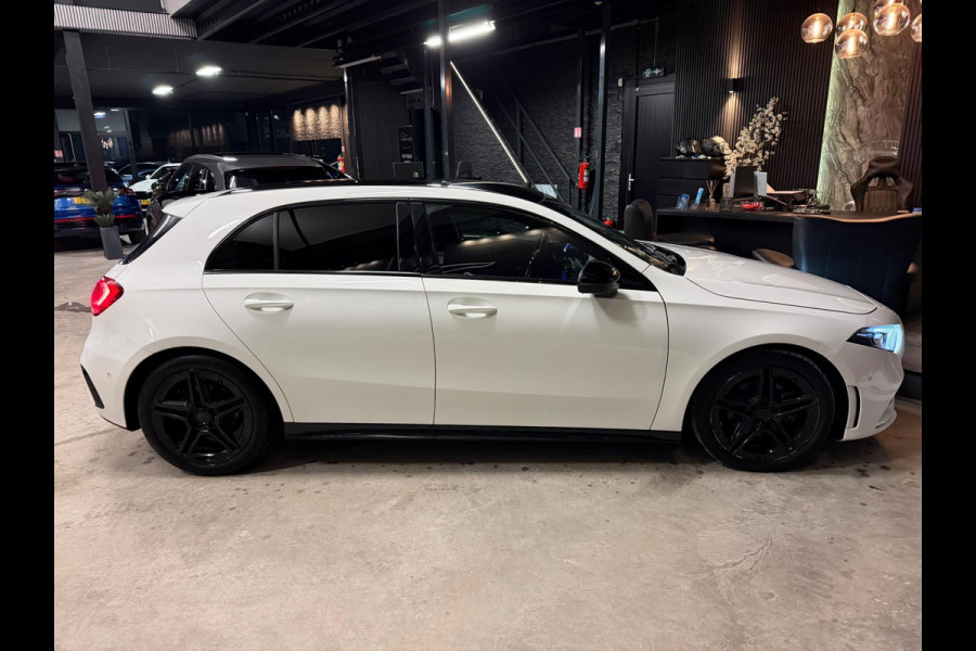 Mercedes-Benz A-Klasse 200 Night edition AMG Pakket