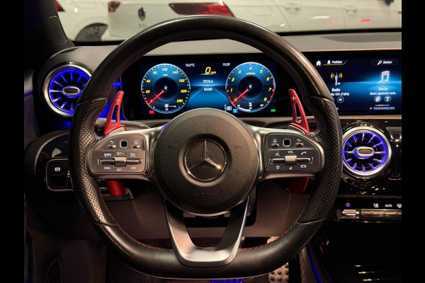 Mercedes-Benz A-Klasse 200 Night edition AMG Pakket