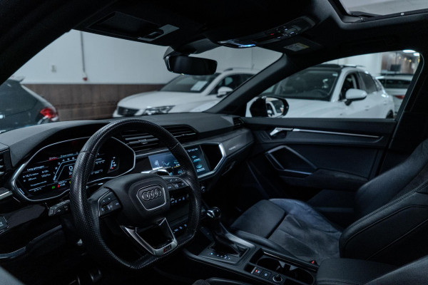Audi RS Q3 Sportback TFSI RSQ3 PANO|STOELVERWARMING|UITLAAT|VELGEN