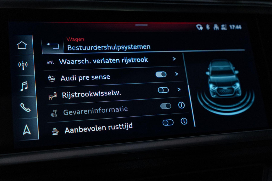 Audi RS Q3 Sportback TFSI RSQ3 PANO|STOELVERWARMING|UITLAAT|VELGEN