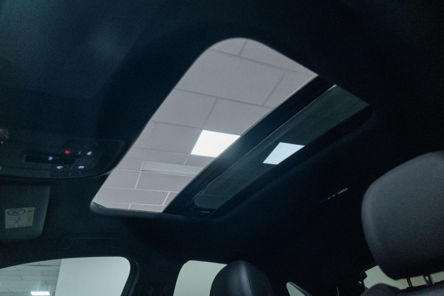 Audi RS Q3 Sportback TFSI RSQ3 PANO|STOELVERWARMING|UITLAAT|VELGEN