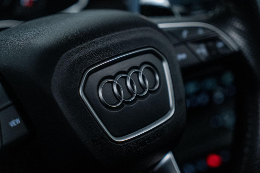 Audi RS Q3 Sportback TFSI RSQ3 PANO|STOELVERWARMING|UITLAAT|VELGEN