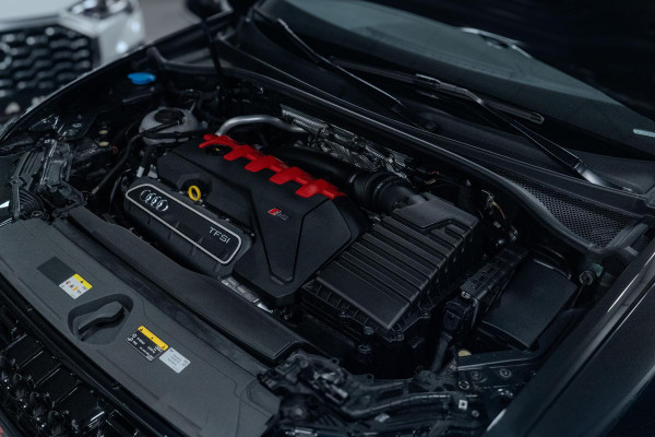 Audi RS Q3 Sportback TFSI RSQ3 PANO|STOELVERWARMING|UITLAAT|VELGEN