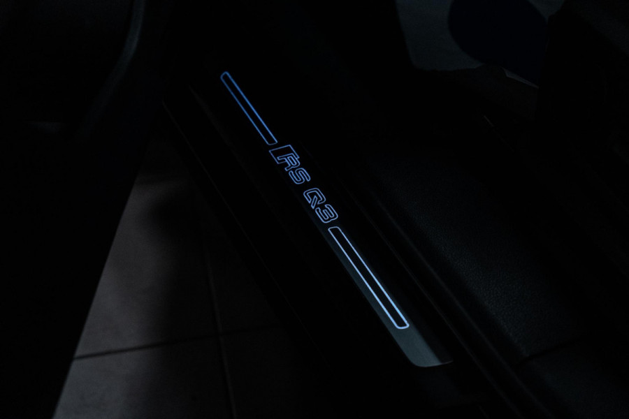 Audi RS Q3 Sportback TFSI RSQ3 PANO|STOELVERWARMING|UITLAAT|VELGEN