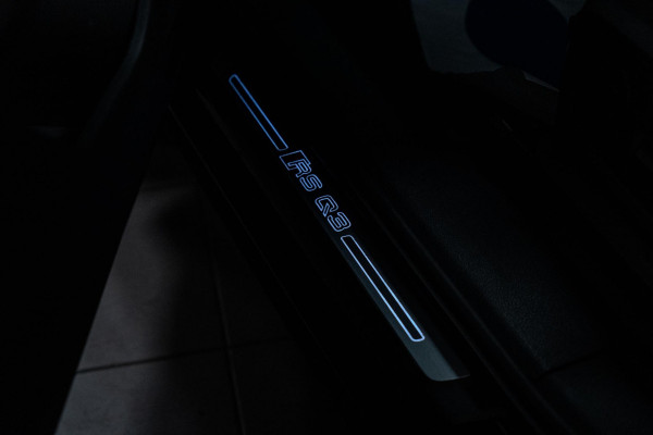 Audi RS Q3 Sportback TFSI RSQ3 PANO|STOELVERWARMING|UITLAAT|VELGEN