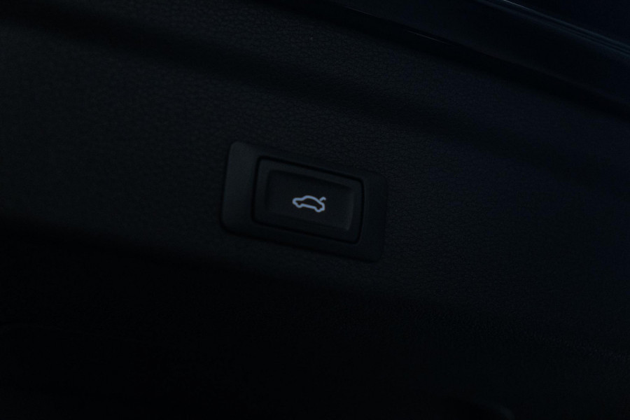 Audi RS Q3 Sportback TFSI RSQ3 PANO|STOELVERWARMING|UITLAAT|VELGEN