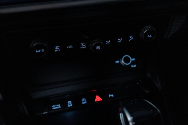 Audi RS Q3 Sportback TFSI RSQ3 PANO|STOELVERWARMING|UITLAAT|VELGEN