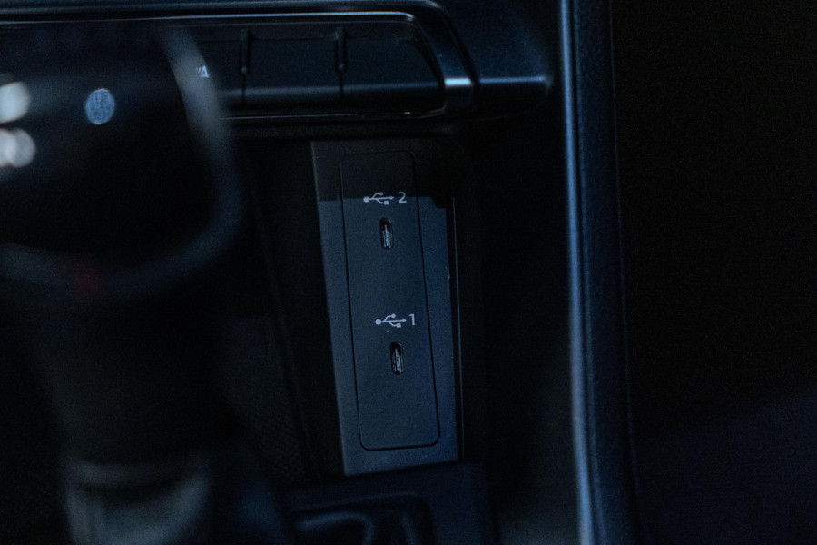 Audi RS Q3 Sportback TFSI RSQ3 PANO|STOELVERWARMING|UITLAAT|VELGEN