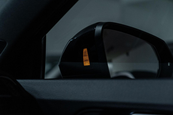 Audi RS Q3 Sportback TFSI RSQ3 PANO|STOELVERWARMING|UITLAAT|VELGEN