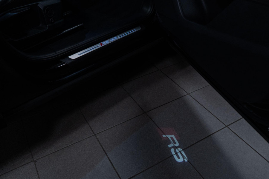 Audi RS Q3 Sportback TFSI RSQ3 PANO|STOELVERWARMING|UITLAAT|VELGEN