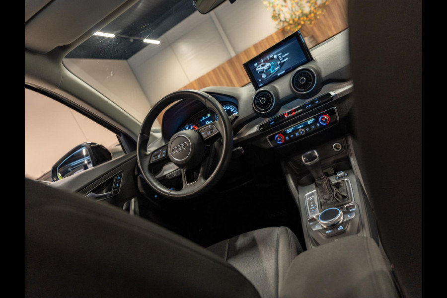 Audi Q2 35 TFSI 150PK S-Tronic, Facelift, Apple Carplay, Navi, Clima, Multistuur, PDC, Android, Bluetooth/Tel, Voll Onderhouden
