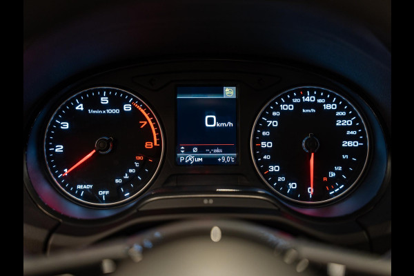 Audi Q2 35 TFSI 150PK S-Tronic, Facelift, Apple Carplay, Navi, Clima, Multistuur, PDC, Android, Bluetooth/Tel, Voll Onderhouden