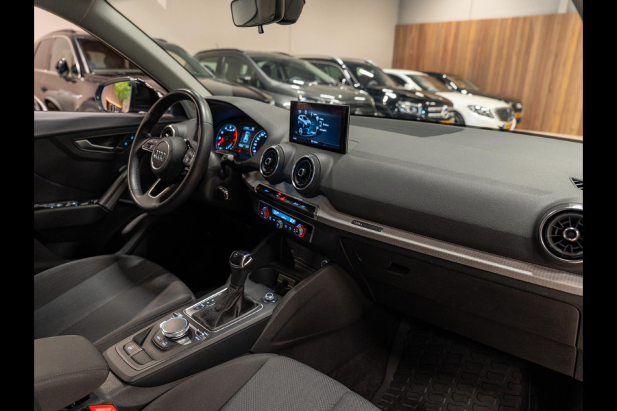 Audi Q2 35 TFSI 150PK S-Tronic, Facelift, Apple Carplay, Navi, Clima, Multistuur, PDC, Android, Bluetooth/Tel, Voll Onderhouden