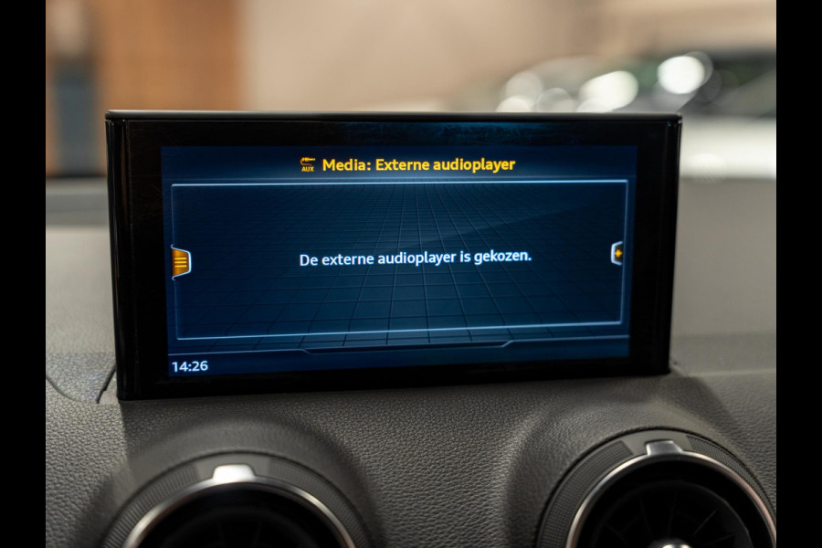 Audi Q2 35 TFSI 150PK S-Tronic, Facelift, Apple Carplay, Navi, Clima, Multistuur, PDC, Android, Bluetooth/Tel, Voll Onderhouden