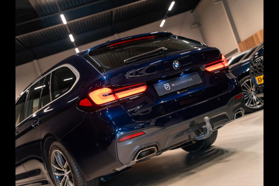 BMW 5 Serie Touring 530e 292PK M Pakket, Laser Led, Pano, Camera, Alcantara, Ambiënte Light, Hud, PDC, Dealer Onderhoud