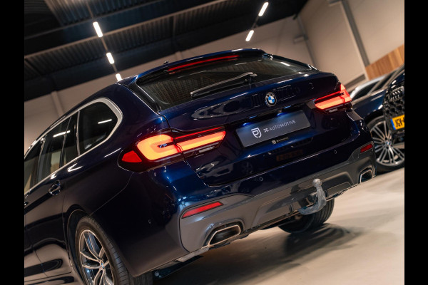 BMW 5 Serie Touring 530e 292PK M Pakket, Laser Led, Pano, Camera, Alcantara, Ambiënte Light, Hud, PDC, Dealer Onderhoud