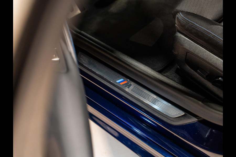 BMW 5 Serie Touring 530e 292PK M Pakket, Laser Led, Pano, Camera, Alcantara, Ambiënte Light, Hud, PDC, Dealer Onderhoud