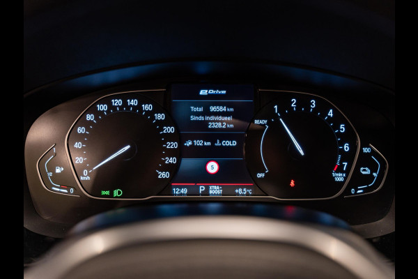 BMW 5 Serie Touring 530e 292PK M Pakket, Laser Led, Pano, Camera, Alcantara, Ambiënte Light, Hud, PDC, Dealer Onderhoud