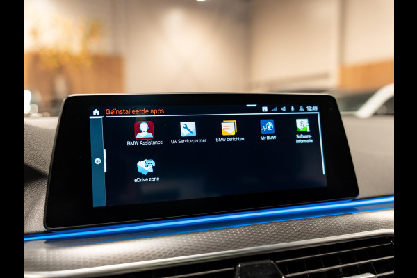 BMW 5 Serie Touring 530e 292PK M Pakket, Laser Led, Pano, Camera, Alcantara, Ambiënte Light, Hud, PDC, Dealer Onderhoud