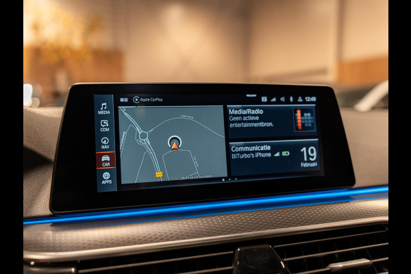 BMW 5 Serie Touring 530e 292PK M Pakket, Laser Led, Pano, Camera, Alcantara, Ambiënte Light, Hud, PDC, Dealer Onderhoud