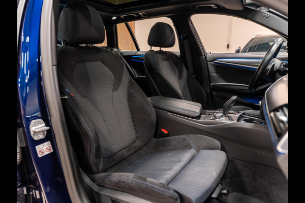 BMW 5 Serie Touring 530e 292PK M Pakket, Laser Led, Pano, Camera, Alcantara, Ambiënte Light, Hud, PDC, Dealer Onderhoud