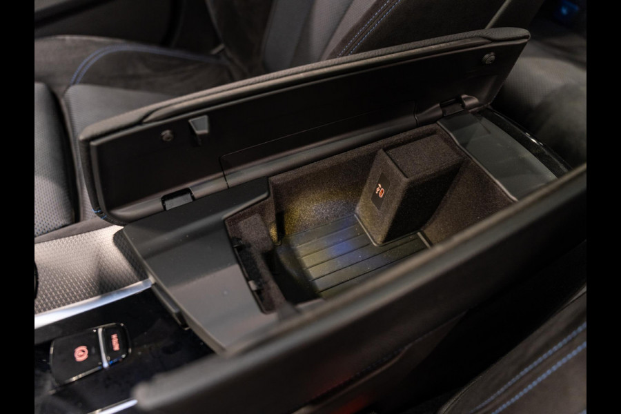 BMW 5 Serie Touring 530e 292PK M Pakket, Laser Led, Pano, Camera, Alcantara, Ambiënte Light, Hud, PDC, Dealer Onderhoud