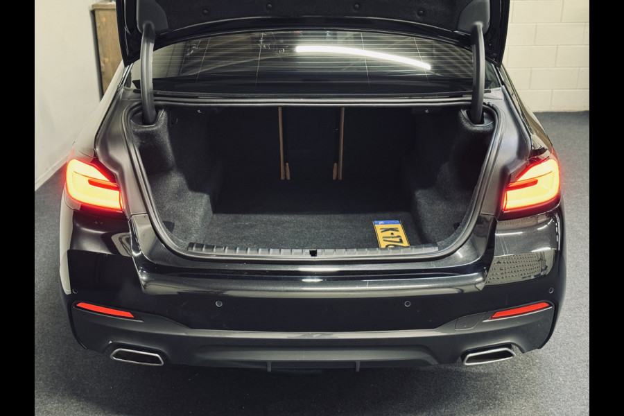 BMW 5 Serie 520i High Exe. M-Sport Plus | 20" | Schuifdak | 1e Eig.