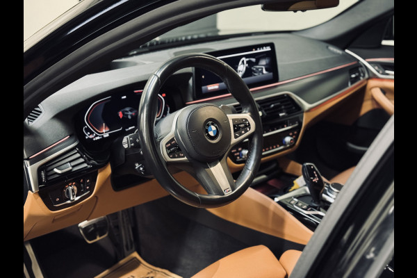 BMW 5 Serie 520i High Exe. M-Sport Plus | 20" | Schuifdak | 1e Eig.