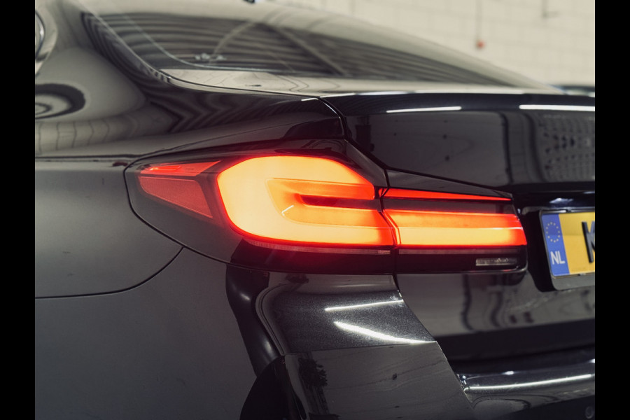 BMW 5 Serie 520i High Exe. M-Sport Plus | 20" | Schuifdak | 1e Eig.