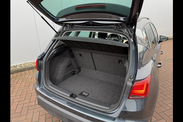 Seat Arona 1.0 TSI 116pk DSG Style |Navi | Trekhaak
