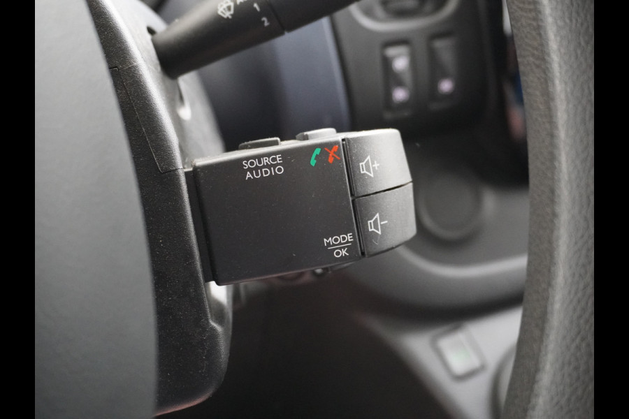 Opel Vivaro D 126PK Navi Camera Trekhaak Airco Pdc Cruise Control Edition EcoFlex 1.6CDTI L1H1 Schuifdeur Wandbetimmering Bluetooth Led Super Nette Bus 1e Eigenaar Euro 6 Origineel Nederlandse bus 2.000KG Trekgewicht BPM-VRIJ