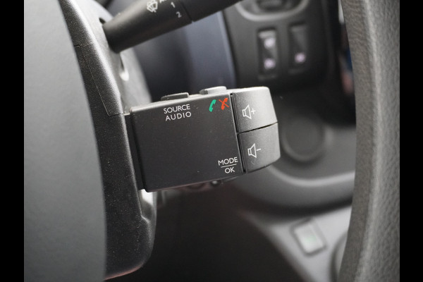 Opel Vivaro D 126PK Navi Camera Trekhaak Airco Pdc Cruise Control Edition EcoFlex 1.6CDTI L1H1 Schuifdeur Wandbetimmering Bluetooth Led Super Nette Bus 1e Eigenaar Euro 6 Origineel Nederlandse bus 2.000KG Trekgewicht BPM-VRIJ