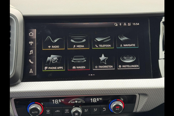 Audi A1 Sportback 25 TFSI Automaat 3 x S-Line Full LED Leer Cruise Clima Apple / Android Parkeersensoren achter