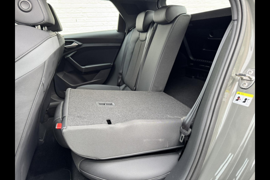 Audi A1 Sportback 25 TFSI Automaat 3 x S-Line Full LED Leer Cruise Clima Apple / Android Parkeersensoren achter