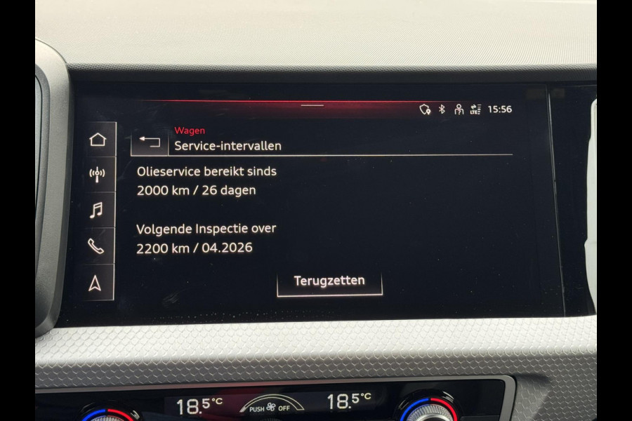 Audi A1 Sportback 25 TFSI Automaat 3 x S-Line Full LED Leer Cruise Clima Apple / Android Parkeersensoren achter