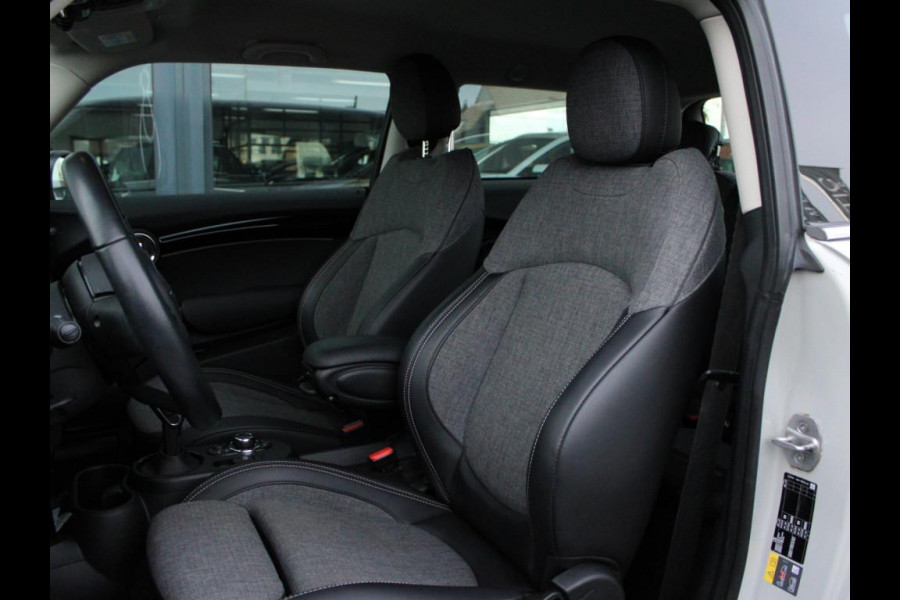 MINI Mini Electric Classic 33 kWh NL-AUTO | CAMERA | 1/2 LEDER | NAVI