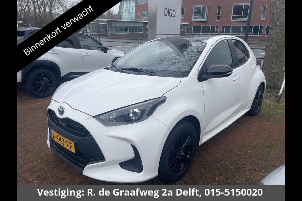 Toyota Yaris 1.5 Hybrid Active Sport | Apple Carplay & AndroidAUTO | 15"Lichtmetalen velgen | Privacy Glass |