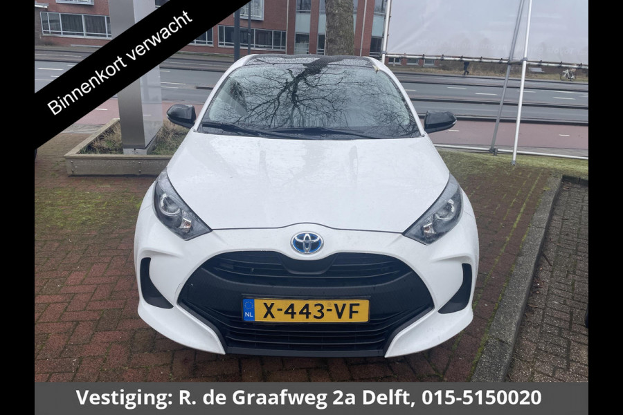 Toyota Yaris 1.5 Hybrid Active Sport | Apple Carplay & AndroidAUTO | 15"Lichtmetalen velgen | Privacy Glass |