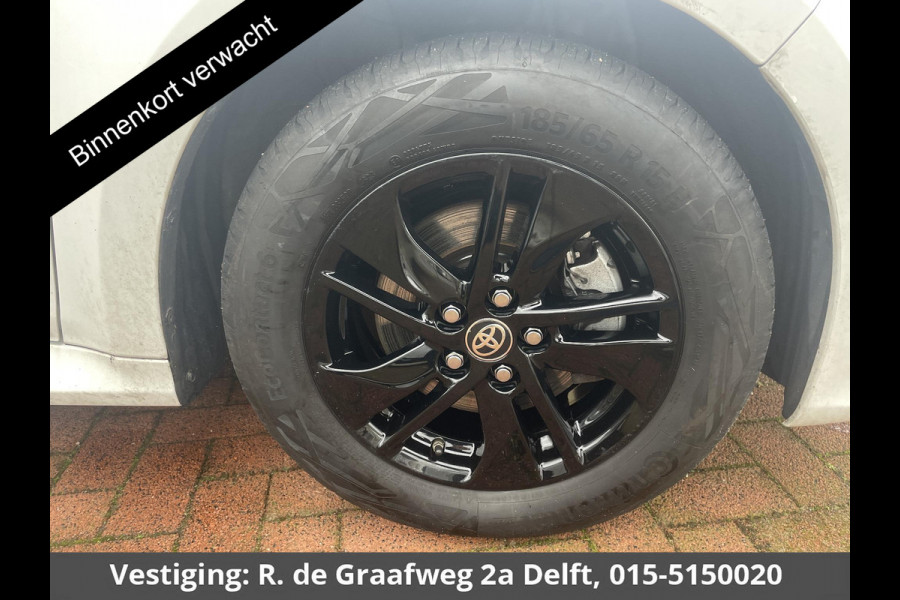 Toyota Yaris 1.5 Hybrid Active Sport | Apple Carplay & AndroidAUTO | 15"Lichtmetalen velgen | Privacy Glass |