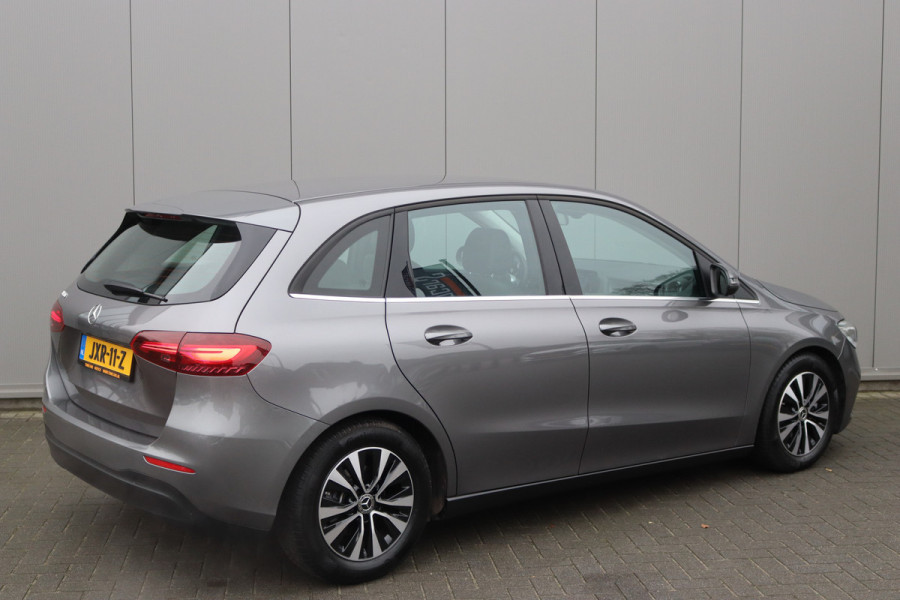 Mercedes-Benz B-Klasse 180 Automaat MHEV Business Navigatie/Camera/Stoelverwarming