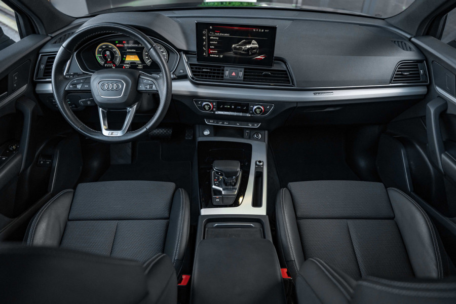 Audi Q5 50 TFSI e - S-Line | Panorama | Keyless | Dealer o.h.