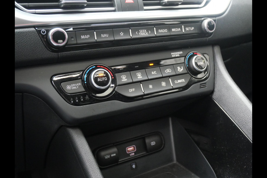 Kia Niro 1.6 GDi Hybrid ExecutiveLine | Trekhaak | Adaptief | Dode Hoek | Stoel-Stuur verw |