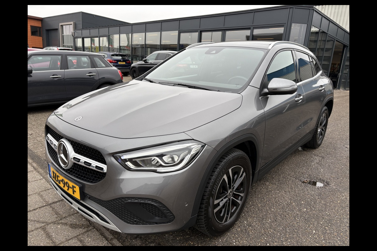 Mercedes-Benz GLA 250 e Business Line