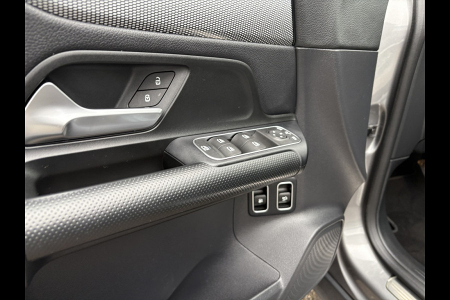 Mercedes-Benz GLA 250 e Luxury Line Panodak, LED