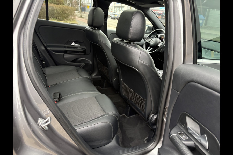 Mercedes-Benz GLA 250 e Luxury Line Panodak, LED