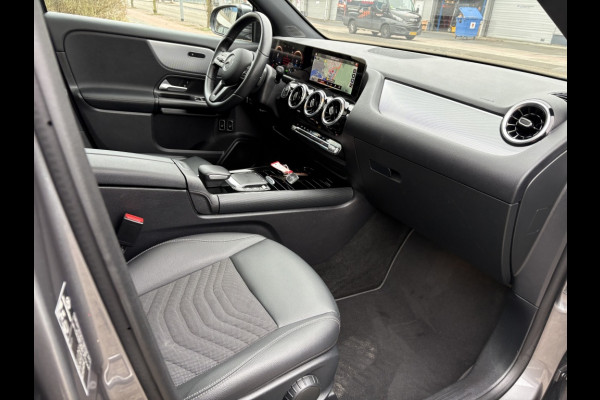 Mercedes-Benz GLA 250 e Luxury Line Panodak, LED