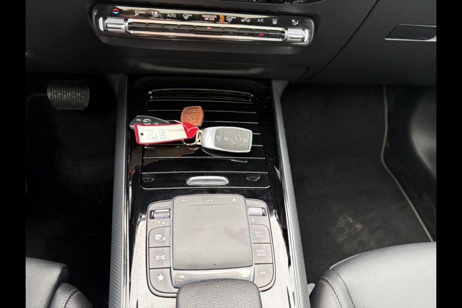 Mercedes-Benz GLA 250 e Luxury Line Panodak, LED