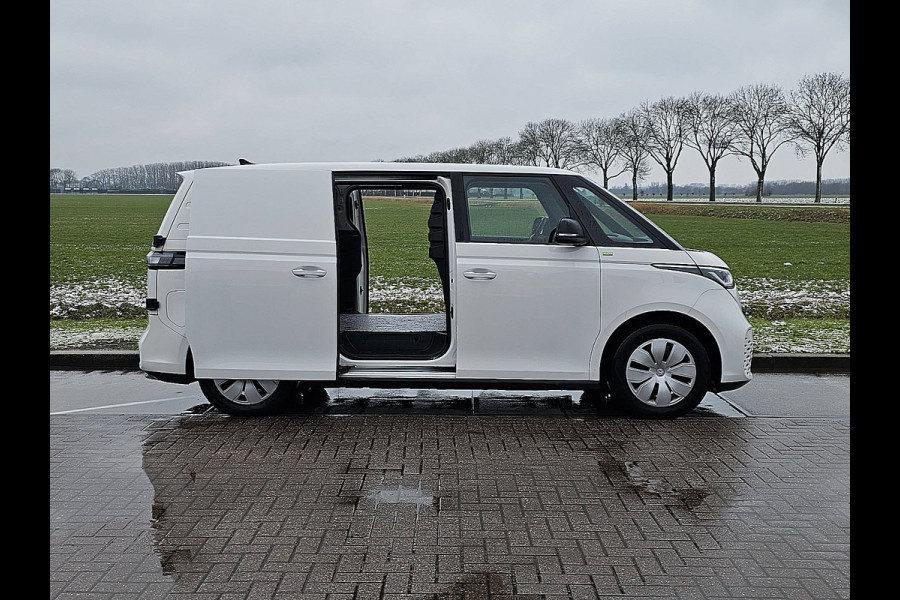 Volkswagen ID. Buzz Cargo 77 kWh 2XZijdeur 77kWh NAP LED 204Pk 422Km (WLTP) Navi Camera Stoelverwarming Achterdeuren 1e Eigenaar!