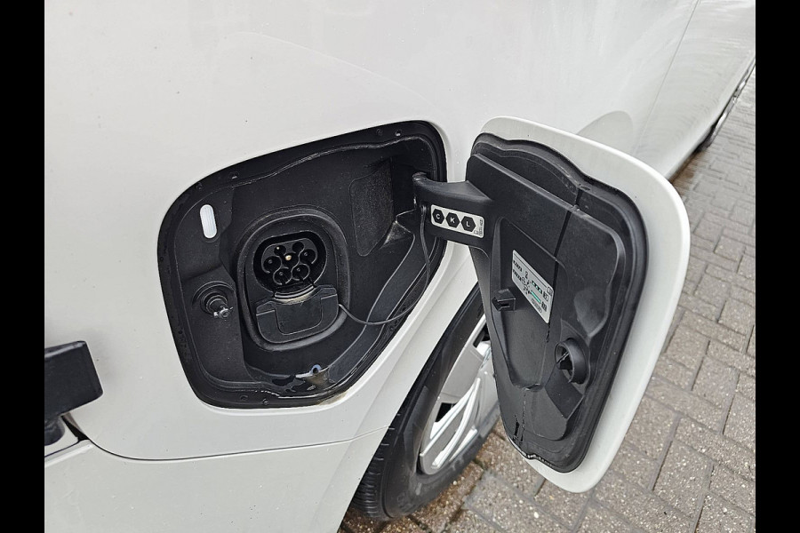 Volkswagen ID. Buzz Cargo 77 kWh 2XZijdeur 77kWh NAP LED 204Pk 422Km (WLTP) Navi Camera Stoelverwarming Achterdeuren 1e Eigenaar!